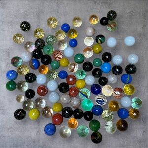Vintage lot of 107 various size marbles